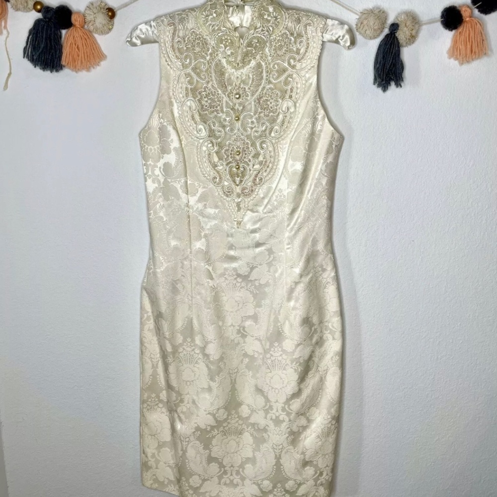 Jessica McClintock Ivory Brocade Victorian High Neck Embellished Bridal Size 8